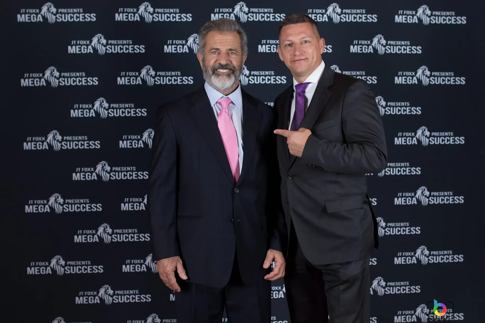 Alexander Erber with Mel Gibson at an earlier event.